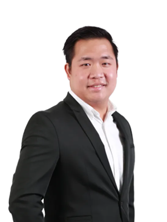 นายณภัทร ตรึงตราจิตกุล